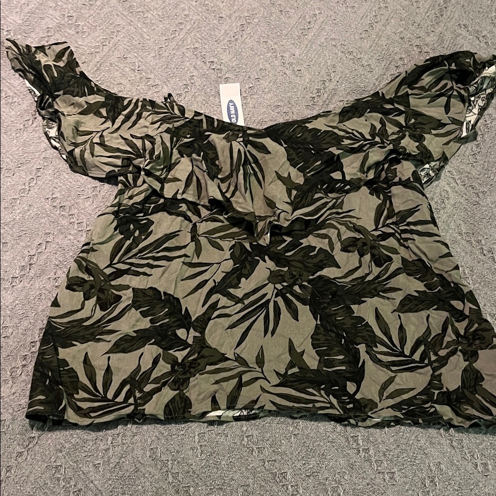 Old Navy Black Leaf Print Off-Shoulder Blouse